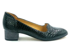 Piękne półbuty Karollo Violli 2796 czarny wąż