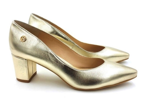 Czółenka na słupku 5cm Karollo Violli 2105 złote lico (1).jpg